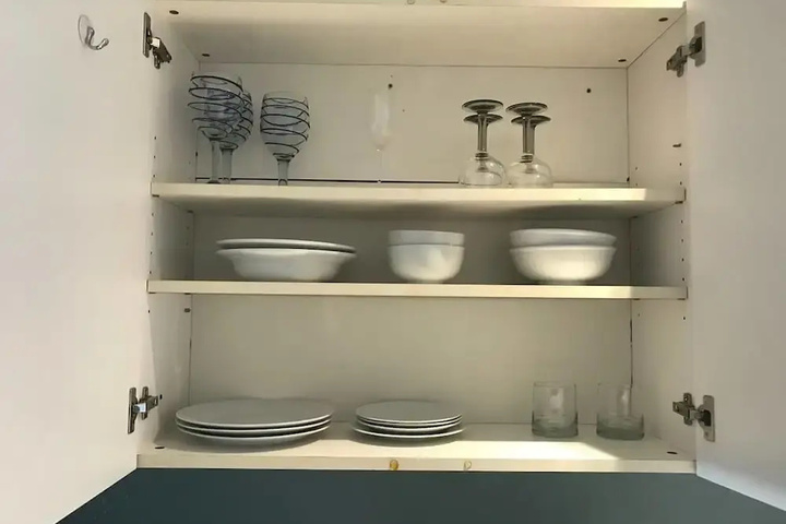 Room 2 of 18