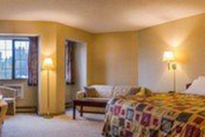 Room 18 of 25