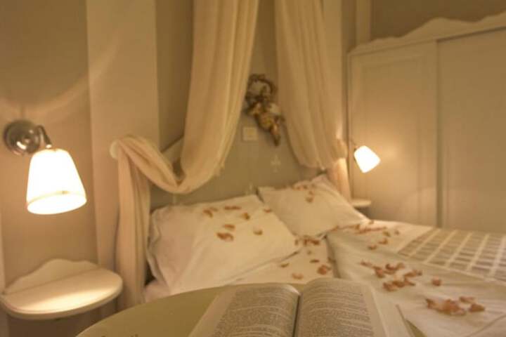 Room 17 of 62