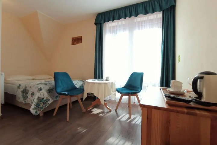 Room 2 of 13