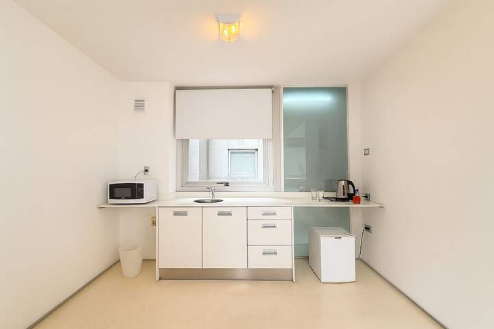 Room 16 of 53