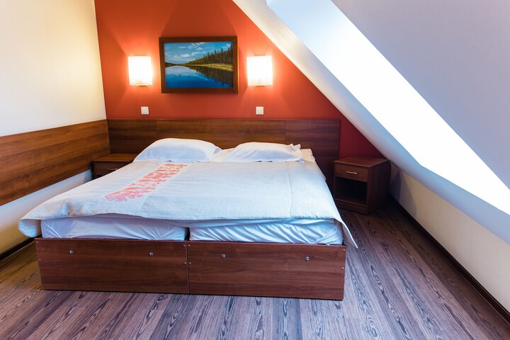 Room 5 of 58