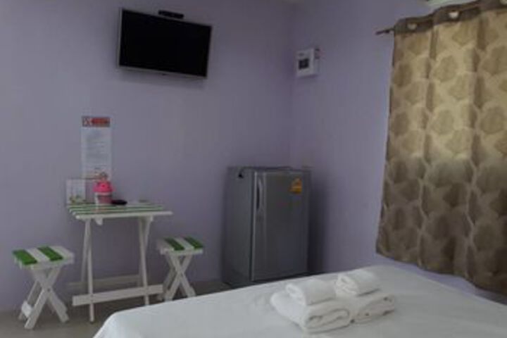 Room 14 of 21