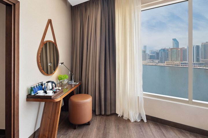 Room 15 of 260