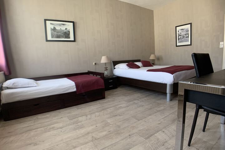 Room 6 of 50