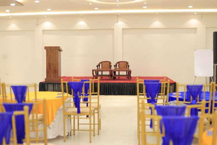 Room 14 of 22