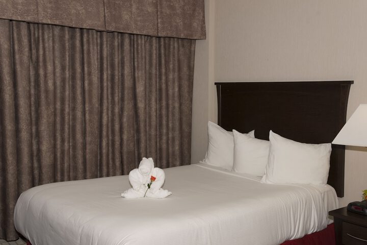 Room 12 of 36