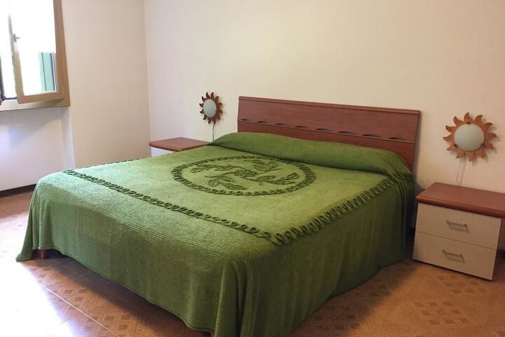 Room 2 of 17