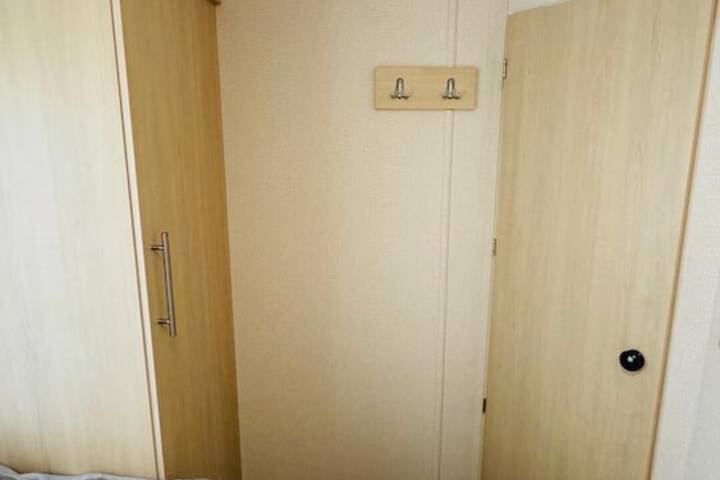 Room 3 of 35