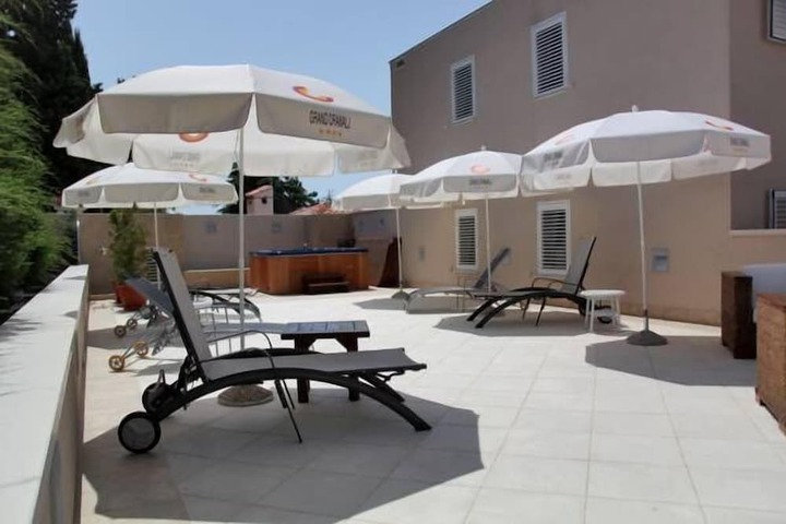 Terrace/Patio 49 of 104