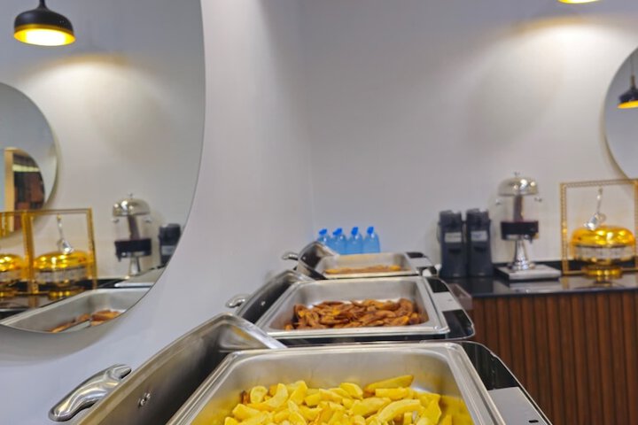 Breakfast/Coffee Service 43 of 50
