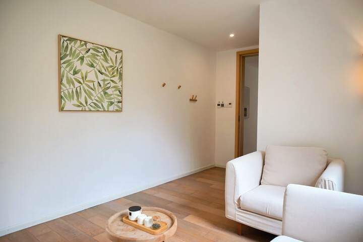 Room 45 of 218