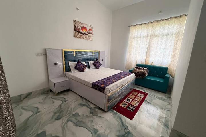 Room 47 of 69