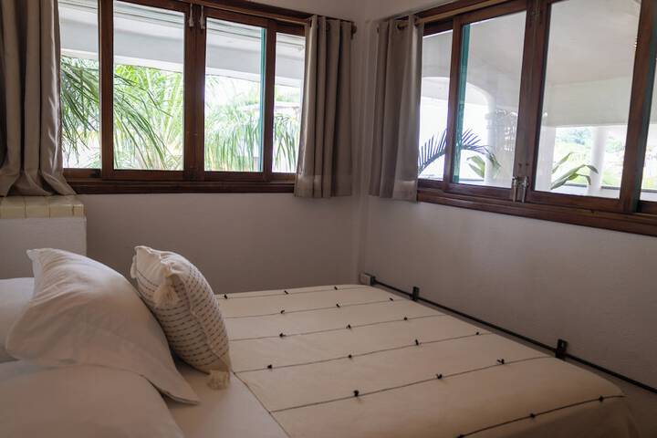 Room 42 of 103