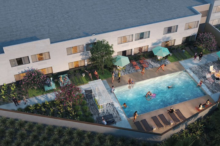 Pool Hotel