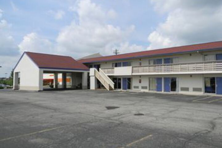 Hotel 7 of 16