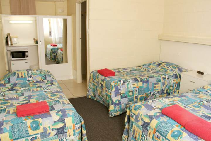 Room 10 of 29