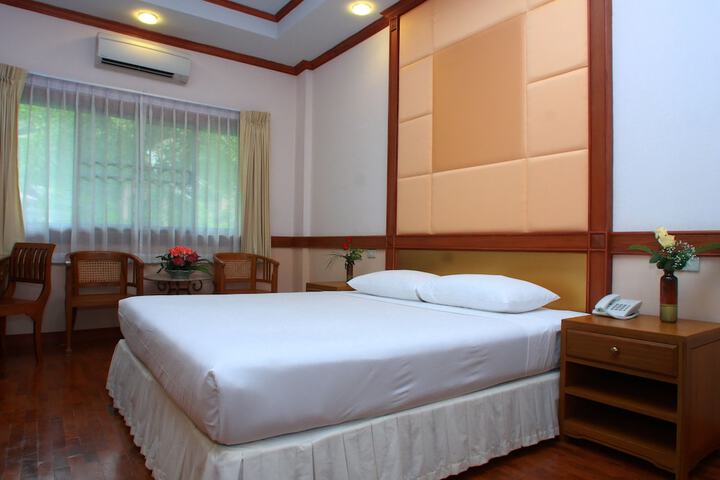 Room 14 of 51