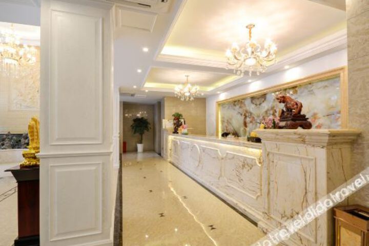 Hotel Interior 5 of 12