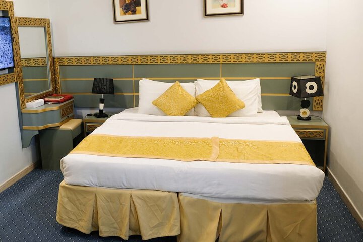 Room 5 of 26
