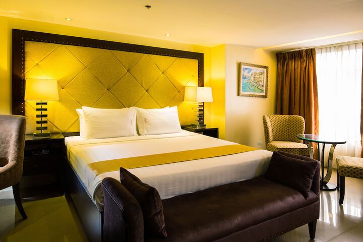 Room 21 of 61