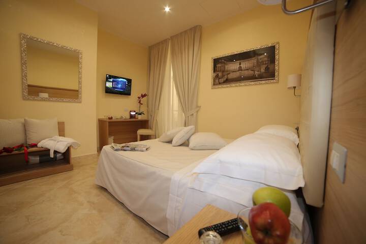 Room 13 of 64