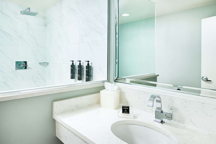 Bathroom shower