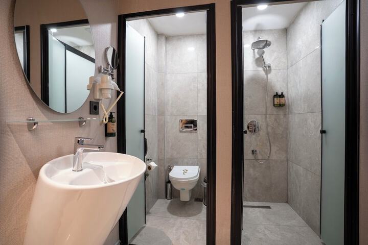 Clean Restrooms