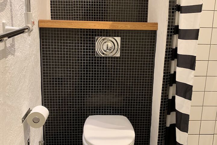 Room 48 of 112