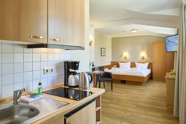 Room 8 of 32
