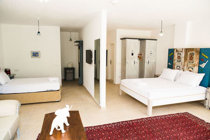 Room 35 of 94