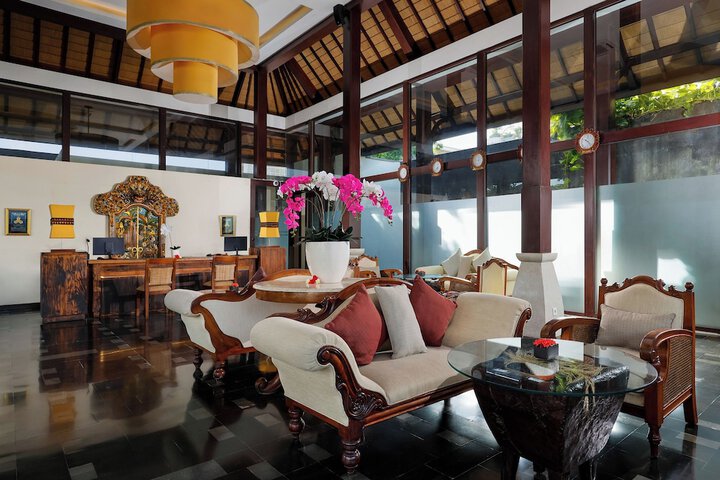 Guest Lobby