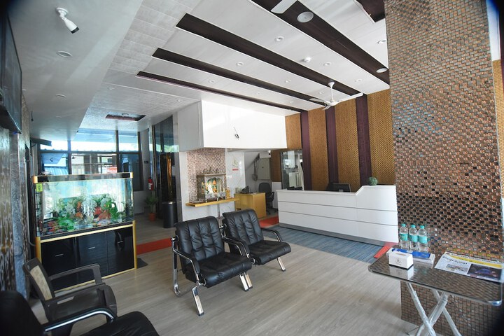 Room 15 of 28