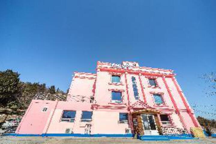 Hotel 3 of 11