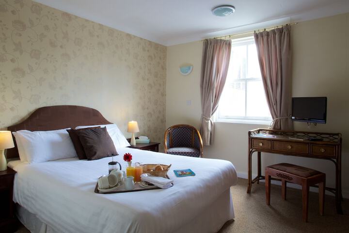 Room 10 of 22