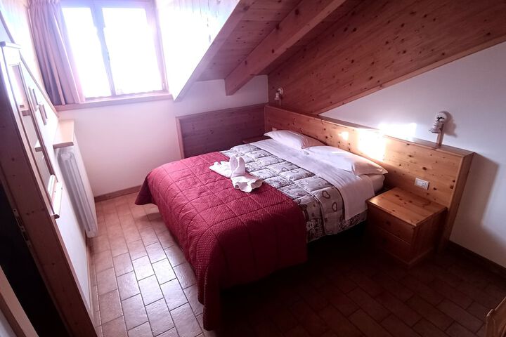 Room 9 of 67
