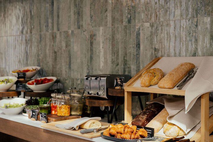 Breakfast/Coffee Service 113 of 253
