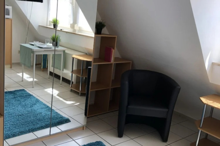 Room 3 of 16