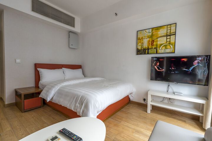 Room 15 of 34