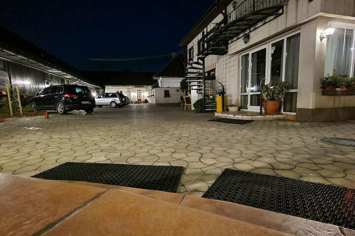 Property Grounds 42 of 58