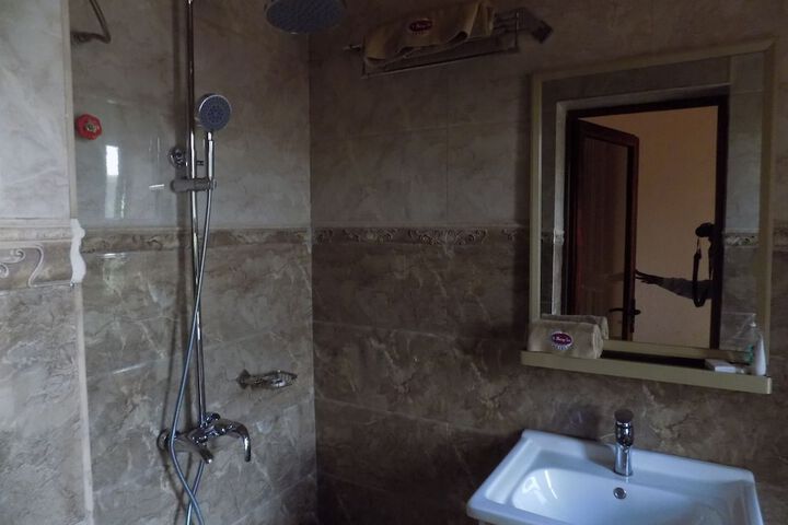 Room 44 of 70