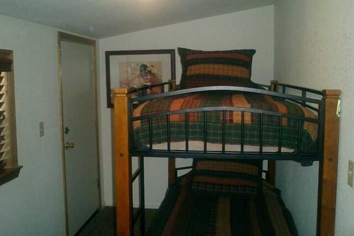 Double Bunk Bed (4 of 14)
