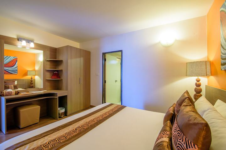 Room 7 of 115