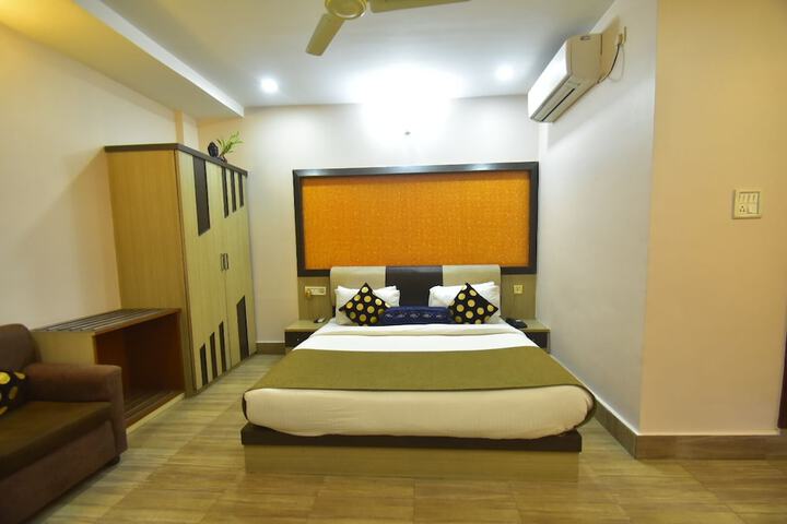 Room 19 of 66