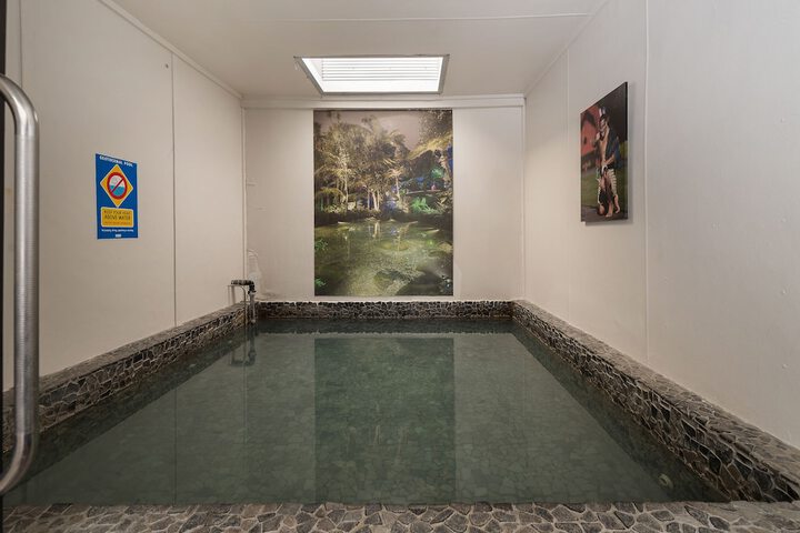 Pool 66 of 92