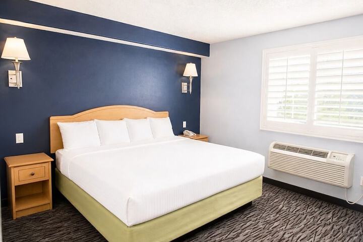 Room 5 of 41
