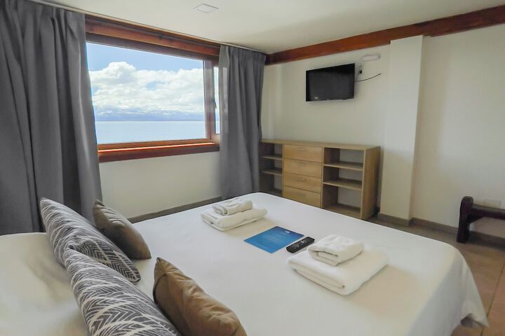 Room 4 of 48