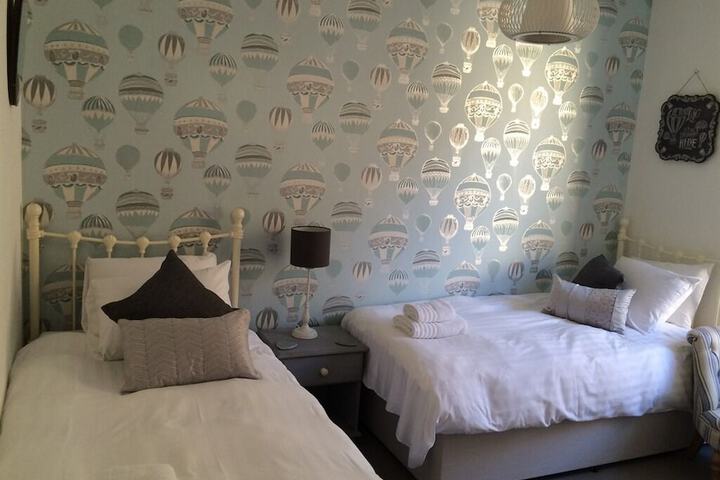 Room 3 of 47