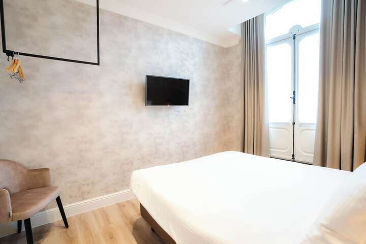 Room 50 of 113