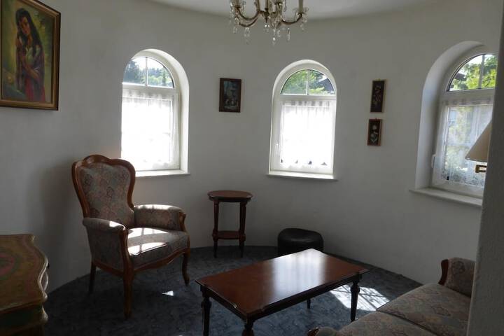 Room 12 of 43